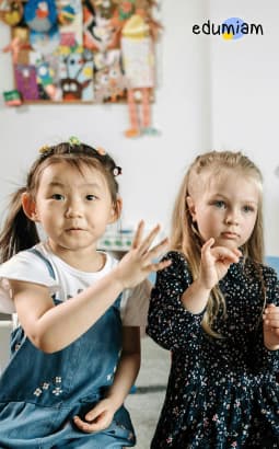 Parler avec un mot et un signe - edm_mot_signe_am